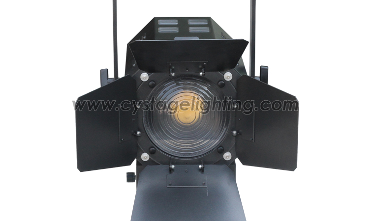 SFSTUDIO 300V 300W/200W LED Fresnel Spotlight with zoom